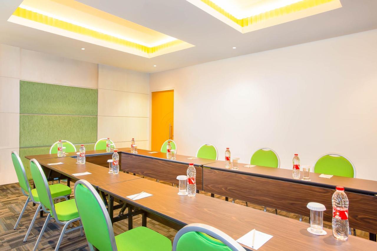 Zest Parang Raja Solo By Swiss-Belhotel International Bonorejo Exterior photo