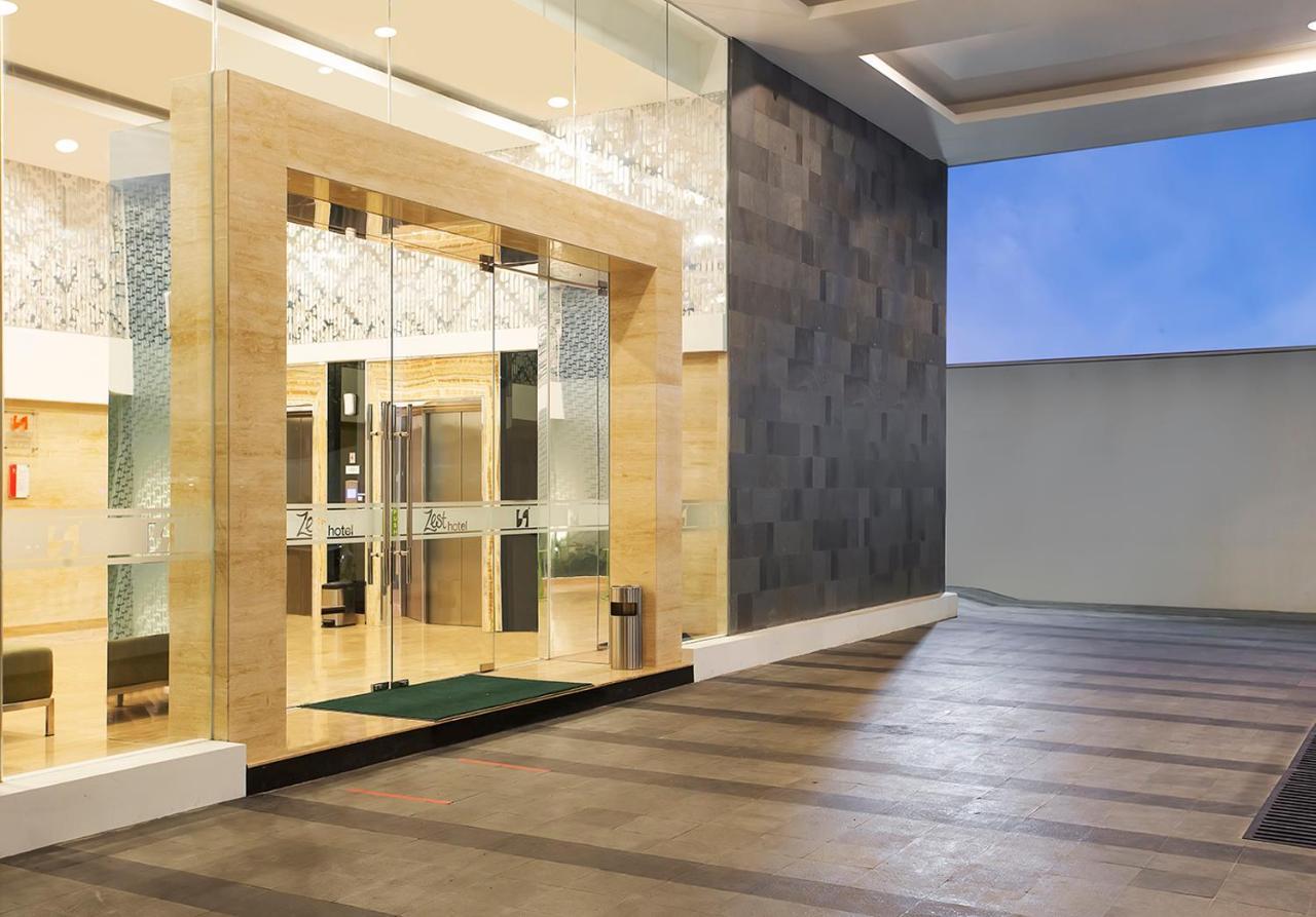 Zest Parang Raja Solo By Swiss-Belhotel International Bonorejo Exterior photo
